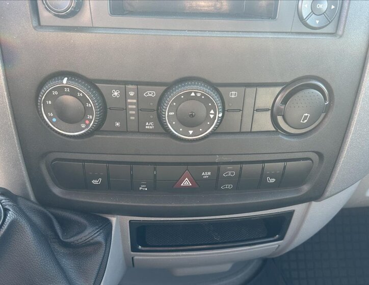 Volkswagen Crafter Skříň 2,0 l 120 kw