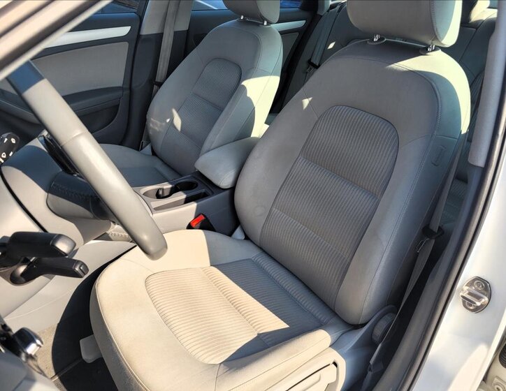 Audi A4 Sedan / Limuzína 2,0 l 110 kw