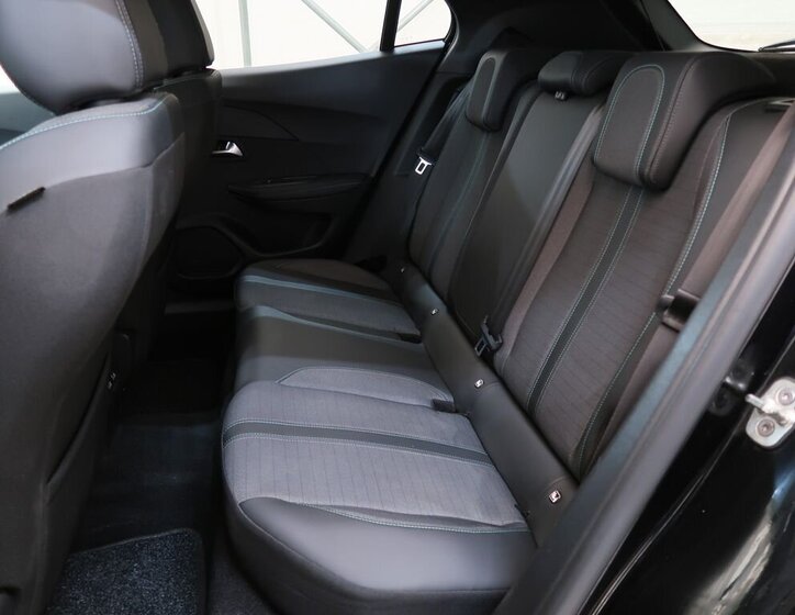 Peugeot 2008 SUV 0,0 100 kw