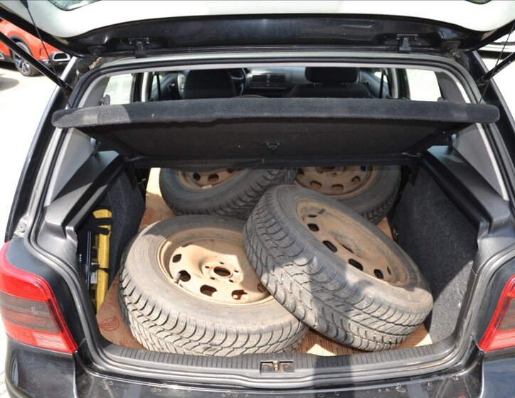 Volkswagen Golf Hatchback 1,4 l 55 kw