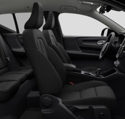 Volvo XC40 10