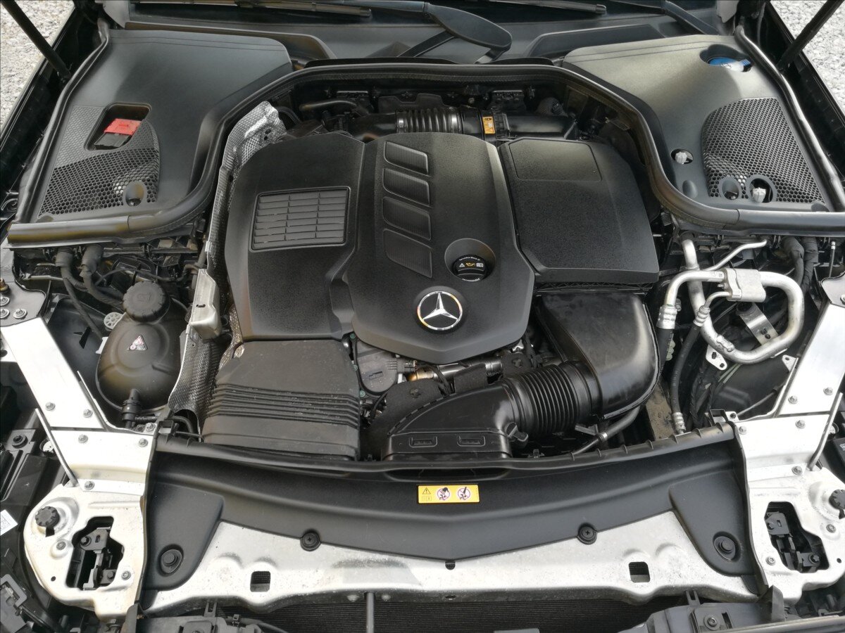 Mercedes-Benz Třídy E Kombi 2,0 l 180 kw