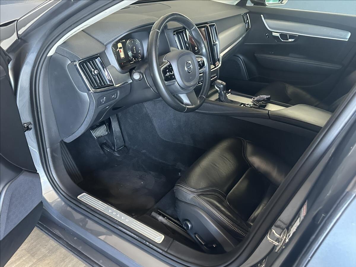 Volvo V90 Kombi 2,0 l 140 kw