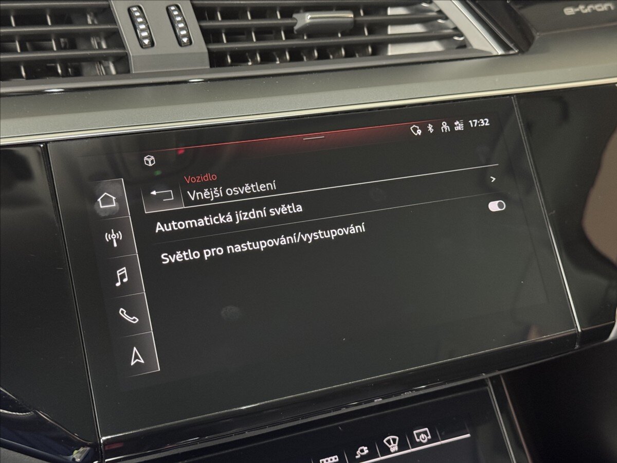 Audi e-tron SUV 0,0 300 kw