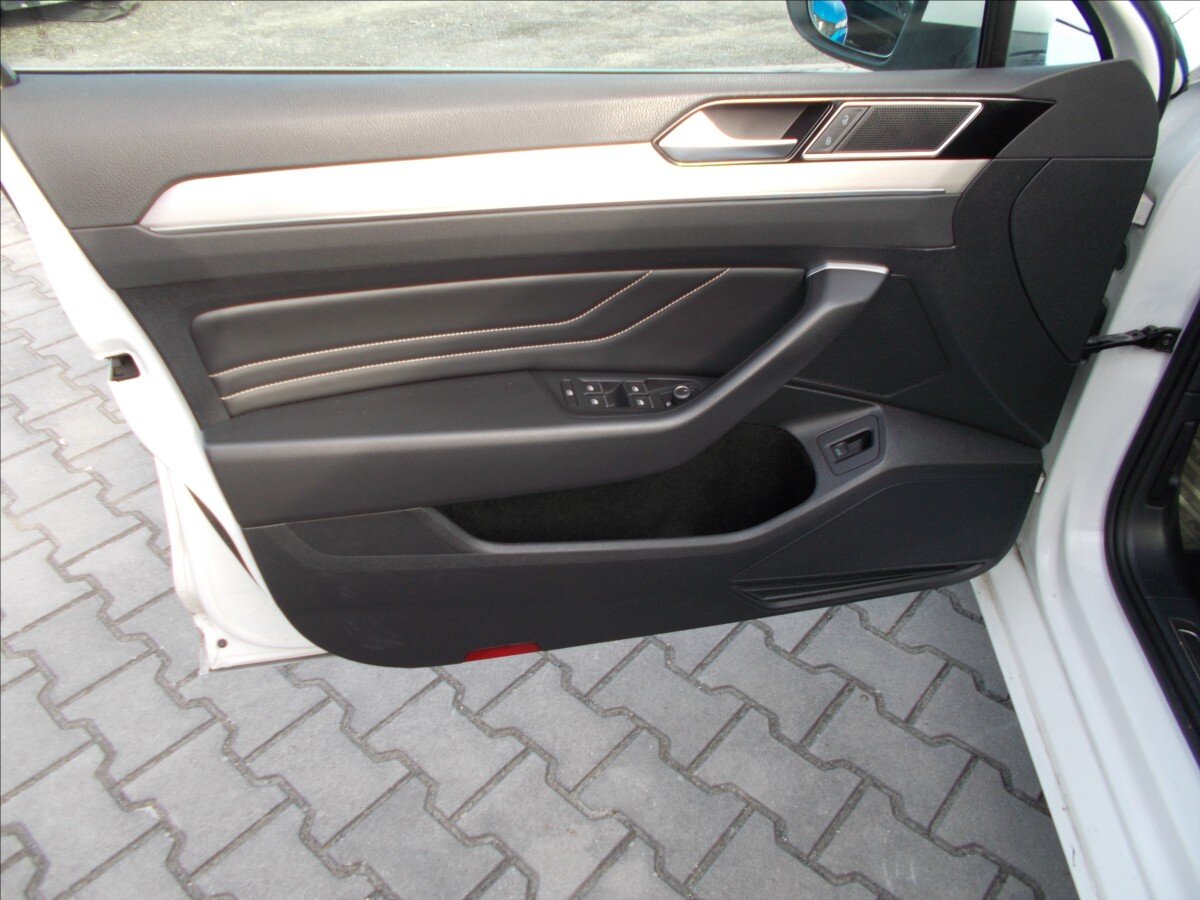 Volkswagen Passat Kombi 2,0 l 140 kw