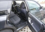 Subaru Legacy Kombi 2,0 l 121 kw