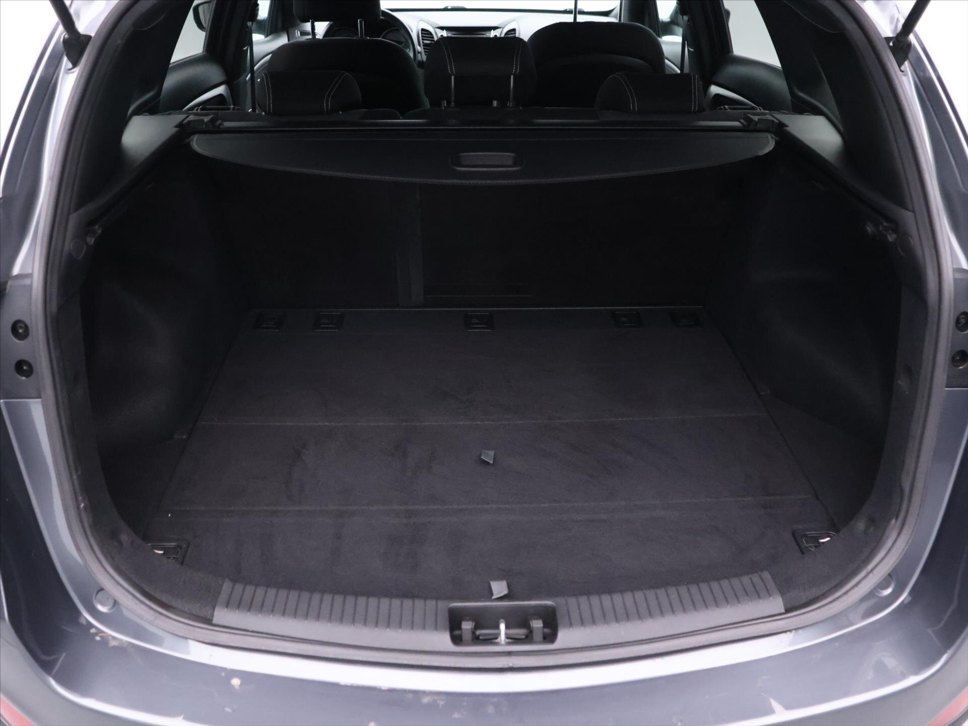 Hyundai i30 Kombi 1,6 l 99 kw