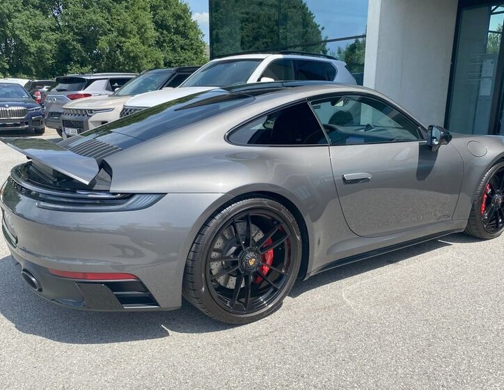 Porsche 911 Kupé 3,0 l 353 kw