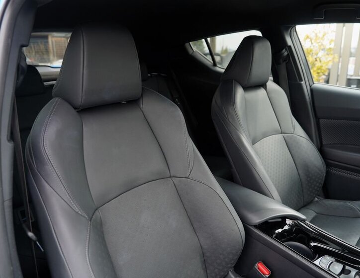 Toyota C-HR Hatchback 1,8 l 125 kw