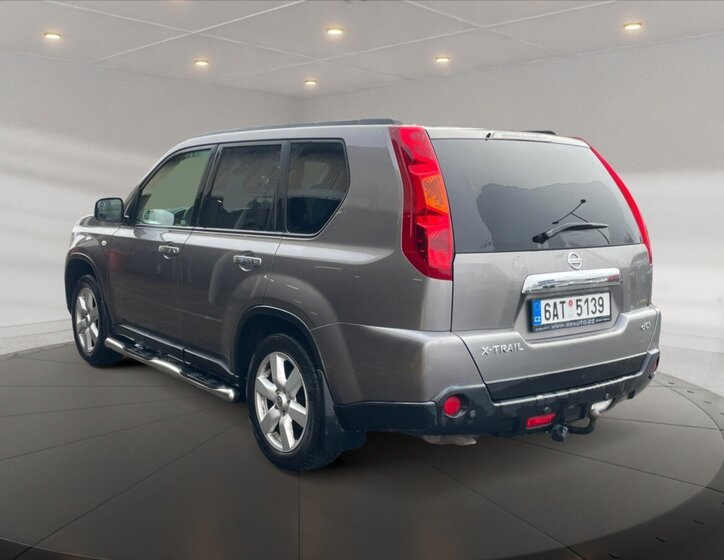 Nissan X-Trail SUV / Terénní 2,0 l 110 kw