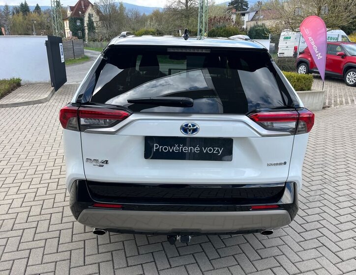 Toyota RAV4 SUV / Terénní 2,5 l 131 kw
