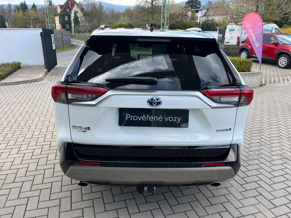 Toyota RAV4 SUV / Terénní 2,5 l 131 kw