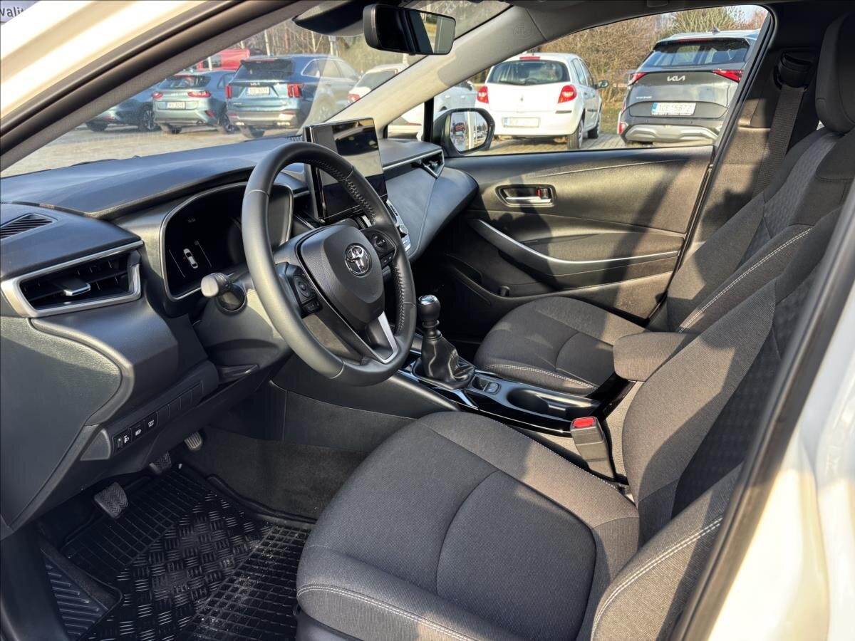 Toyota Corolla Sedan 1,5 l 92 kw