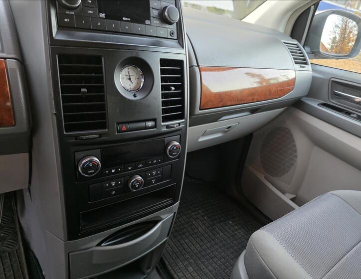 Chrysler Grand Voyager 14