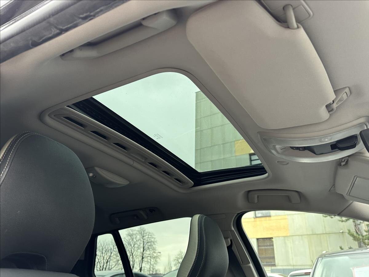 Volvo V60 Kombi 2,4 l 158 kw