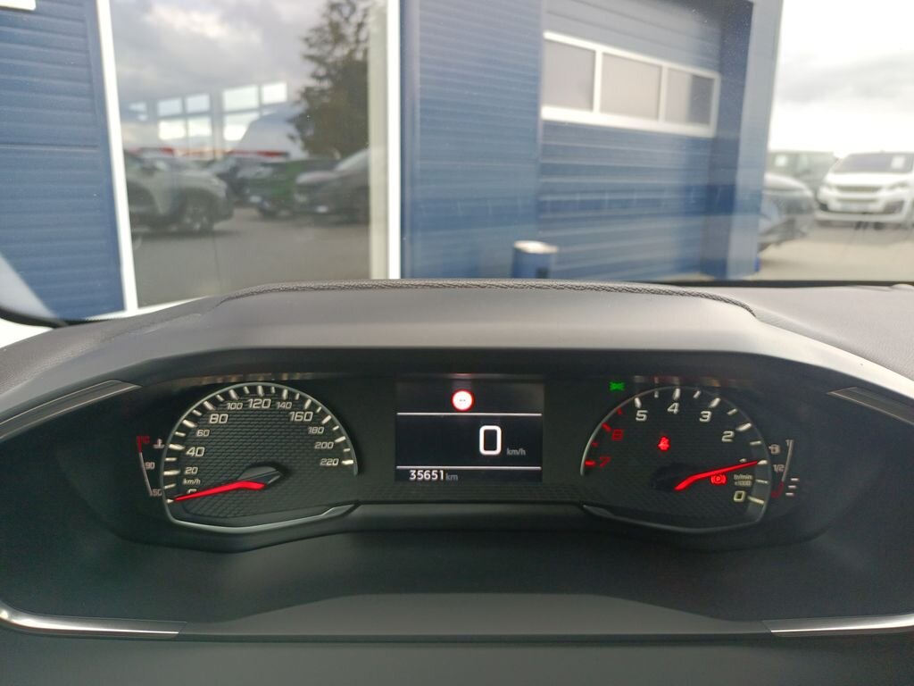 Peugeot 208 Hatchback 1,2 l 55 kw