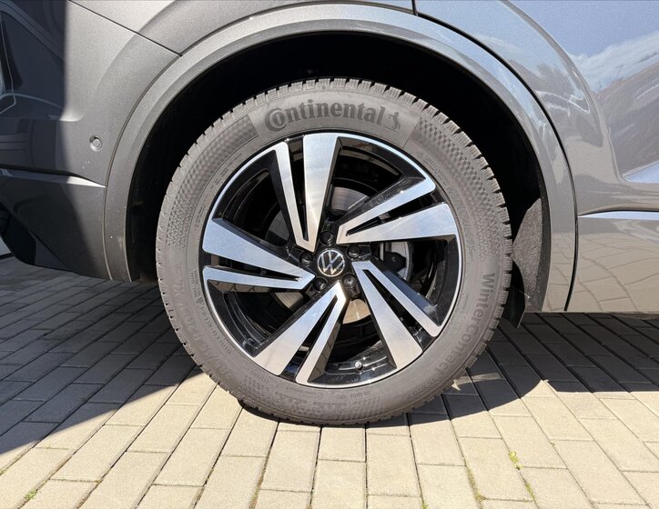 Volkswagen Touareg SUV / Terénní 3,0 l 210 kw