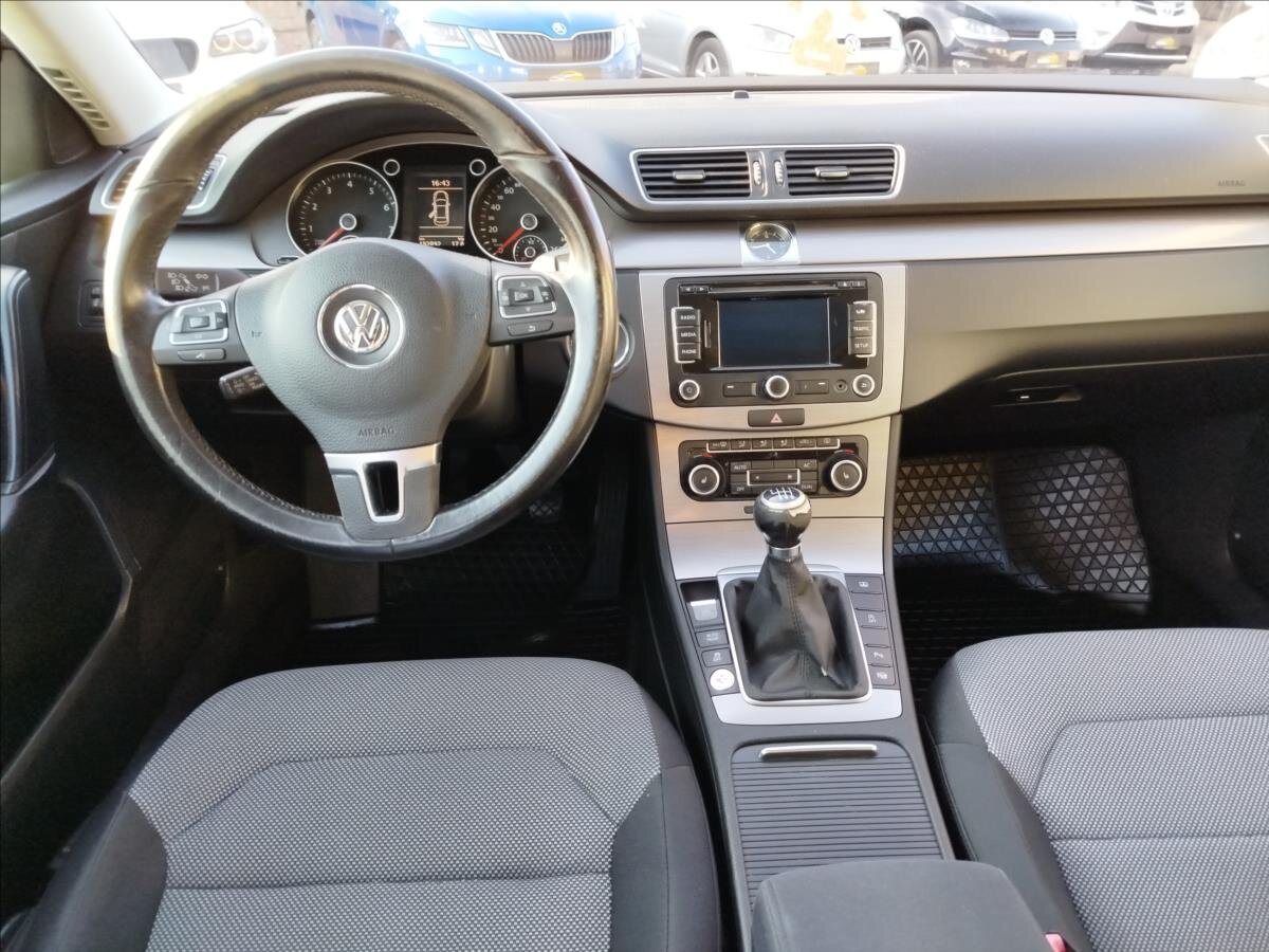 Volkswagen Passat Ostatní 1,4 l 90 kw