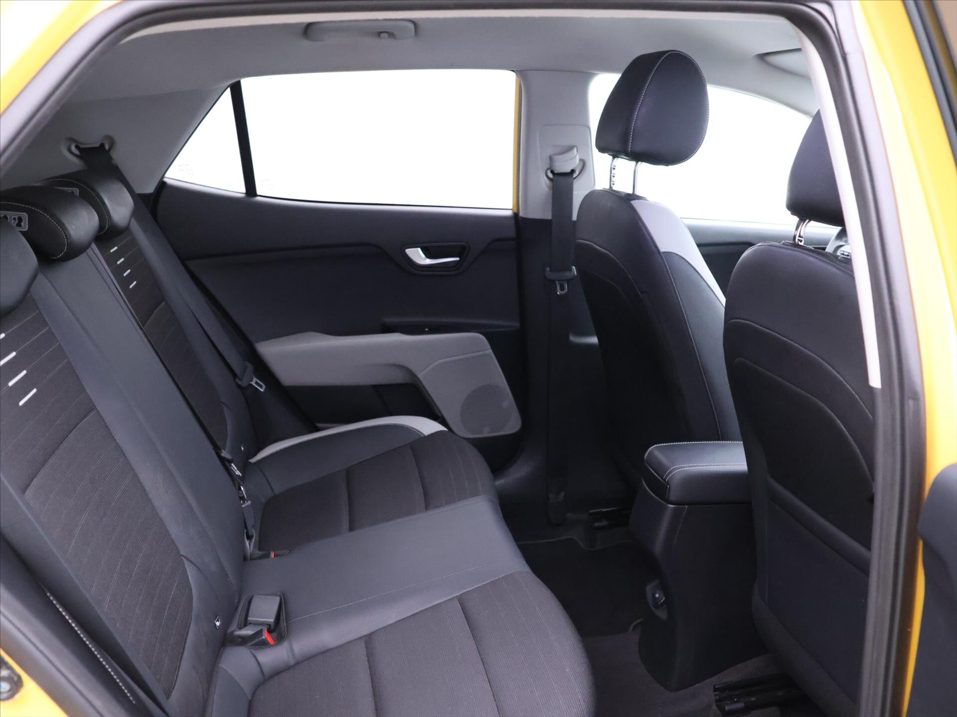 KIA Stonic SUV 998,0 88 kw