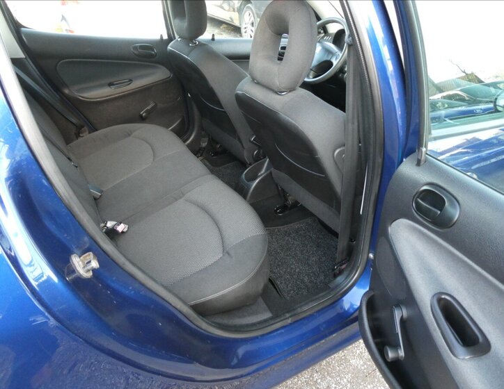 Peugeot 206 Hatchback 1,6 l 80 kw