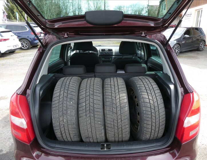 Škoda Fabia Hatchback 1,2 l 44 kw