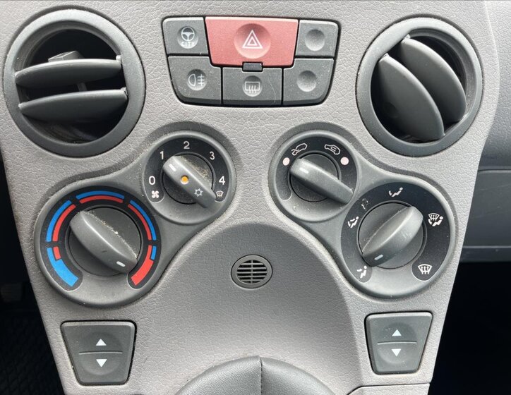 Fiat Panda Hatchback 1,2 l 44 kw