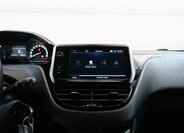 Peugeot 208 Hatchback 1,2 l 61 kw