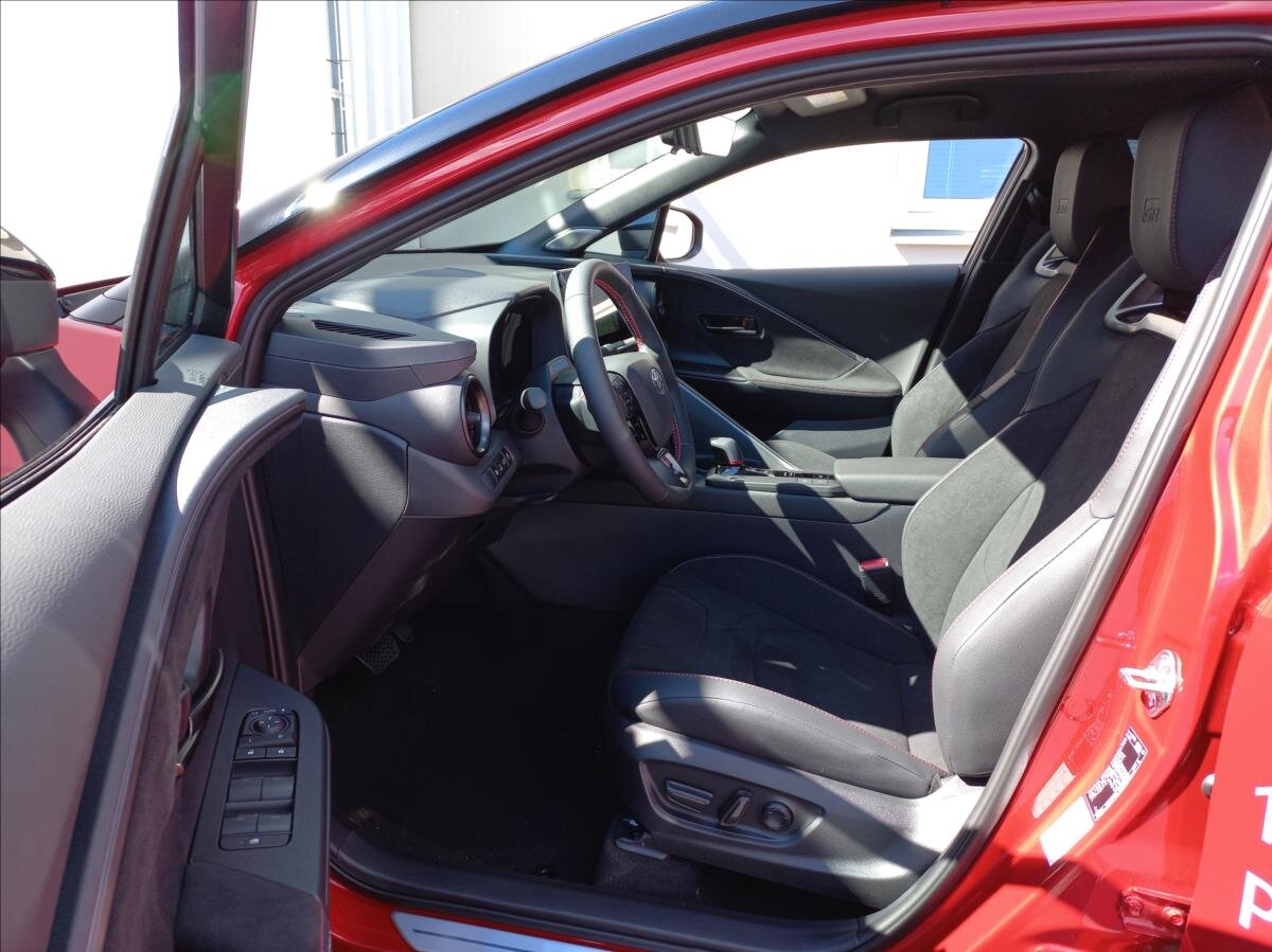 Toyota C-HR CUV 2,0 l 112 kw