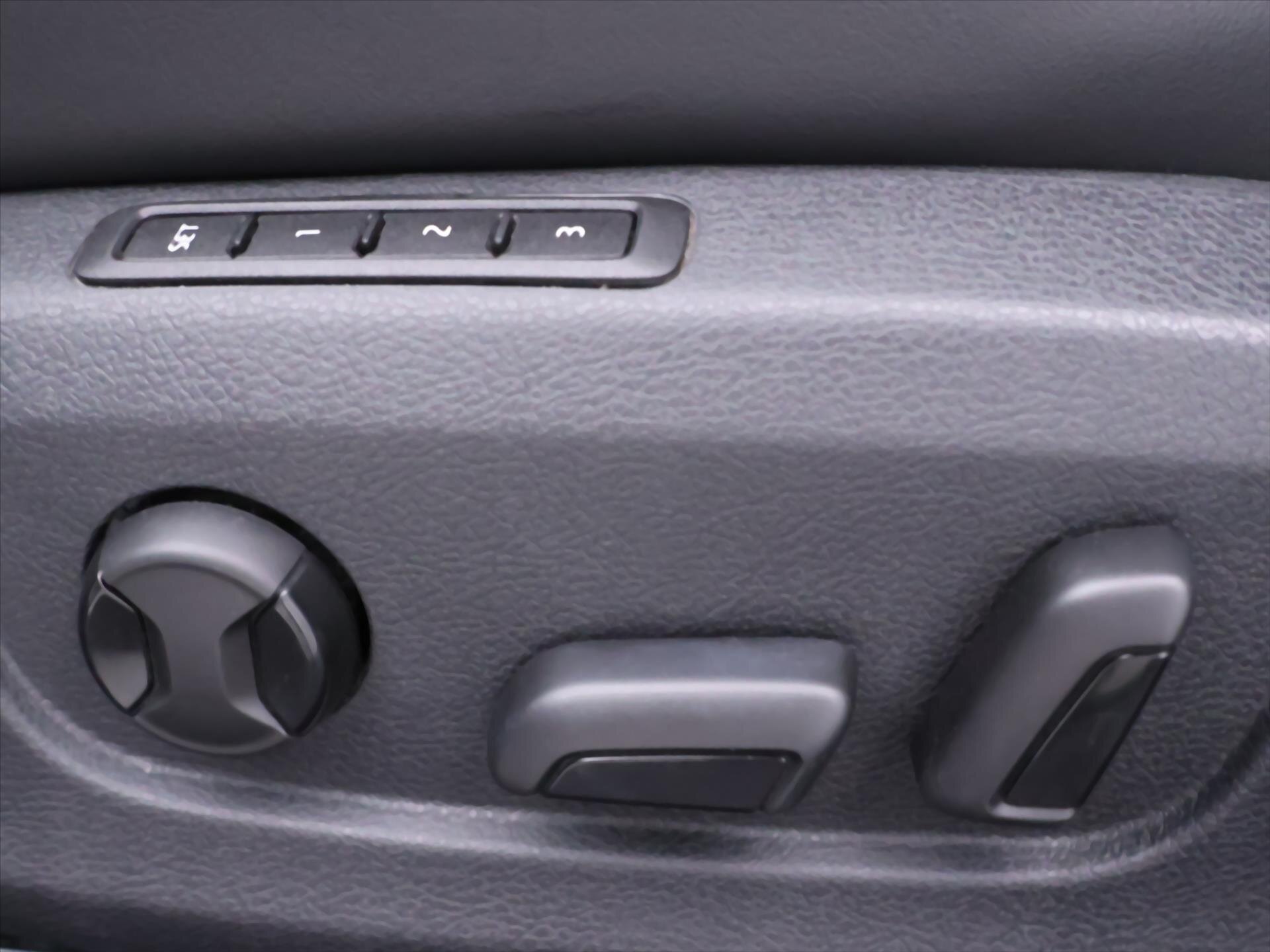 Škoda Superb Kombi 2,0 l 140 kw