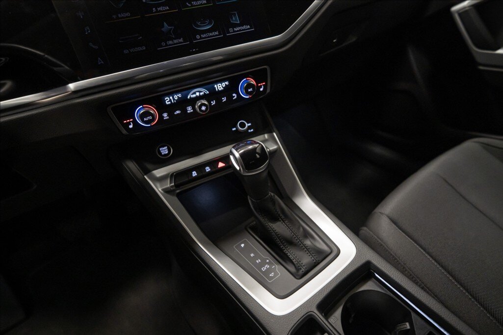 Audi Q3 SUV / Terénní 1,5 l 110 kw