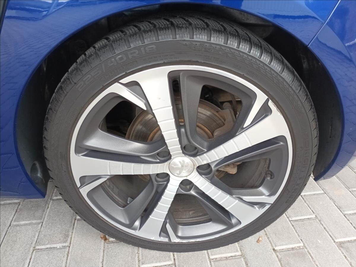 Peugeot 308 Hatchback 2,0 l 130 kw