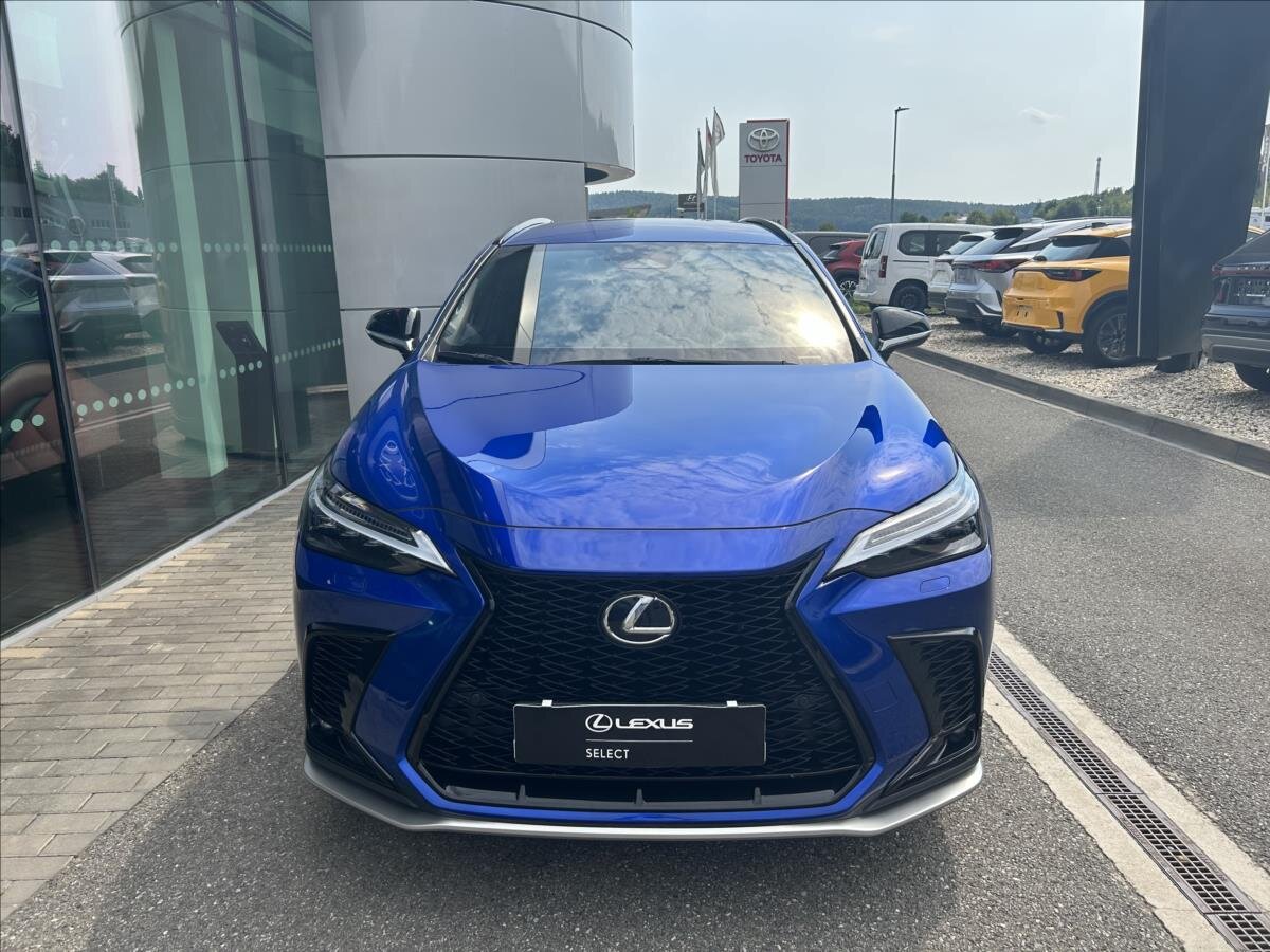 Lexus NX 450h+ SUV / Terénní 2,5 l 227 kw