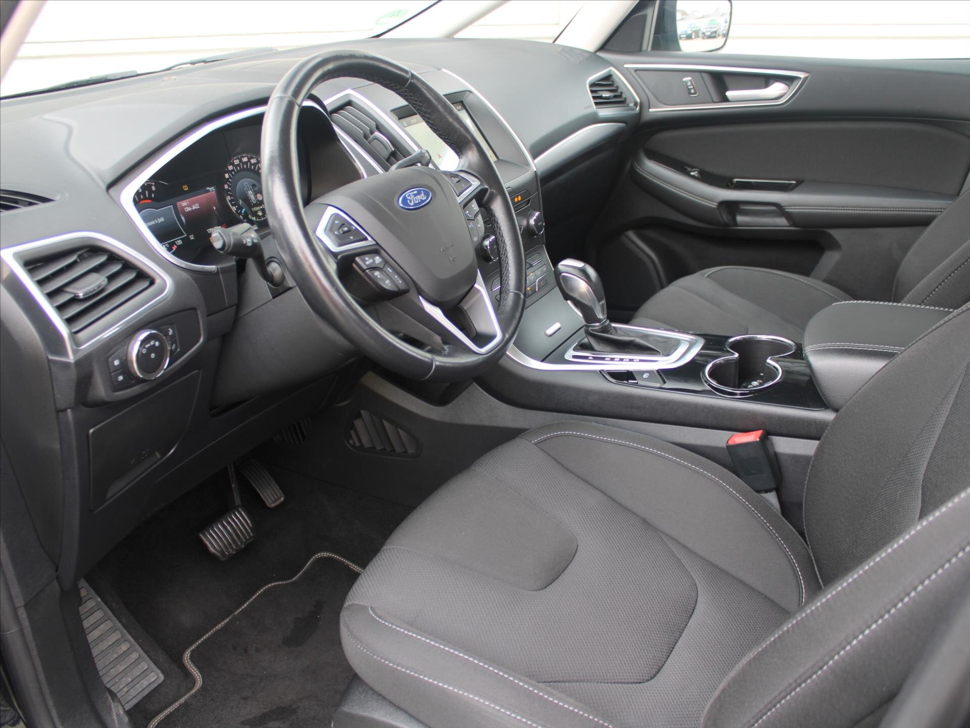 Ford S-MAX MPV 2,0 l 132 kw