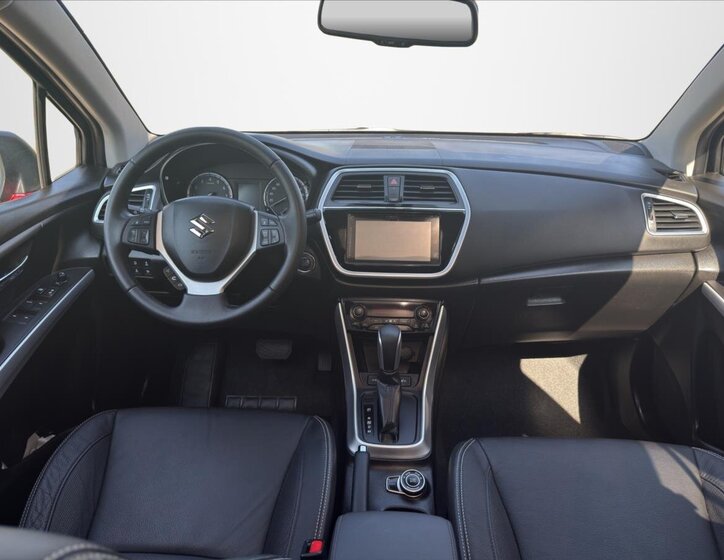 Suzuki SX4 S-Cross SUV / Terénní 1,4 l 103 kw