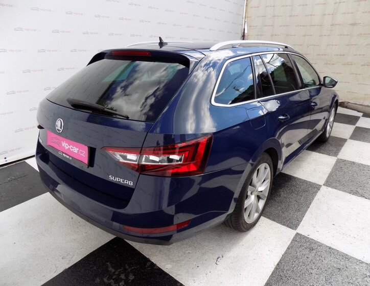 Škoda Superb 7