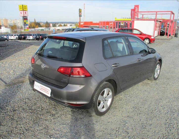 Volkswagen Golf Kombi 1,2 l 77 kw