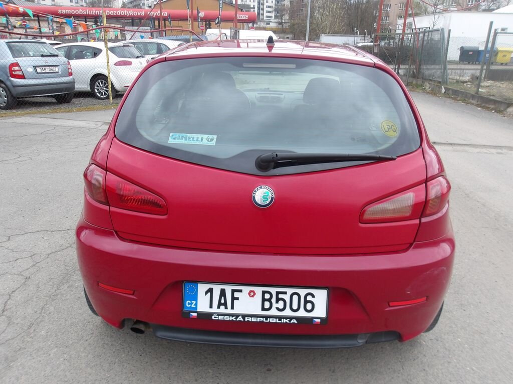 Alfa Romeo 147 Hatchback 1,6 l 77 kw