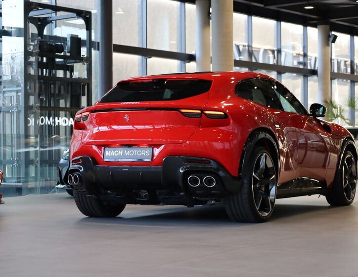 Ferrari Ostatní SUV / Terénní 6,5 l 533 kw