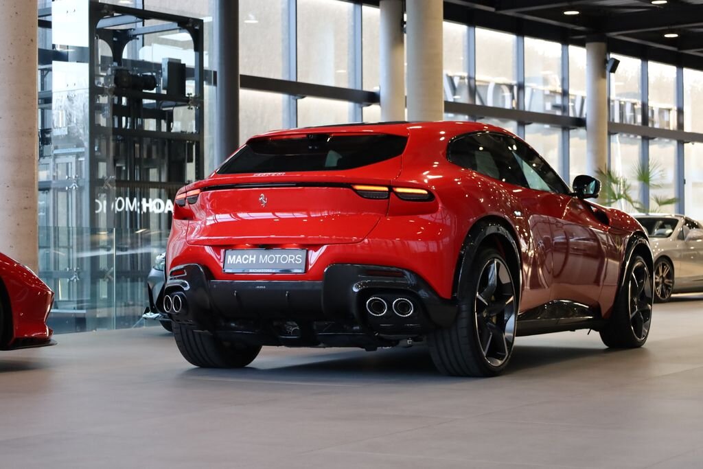 Ferrari Ostatní SUV / Terénní 6,5 l 533 kw