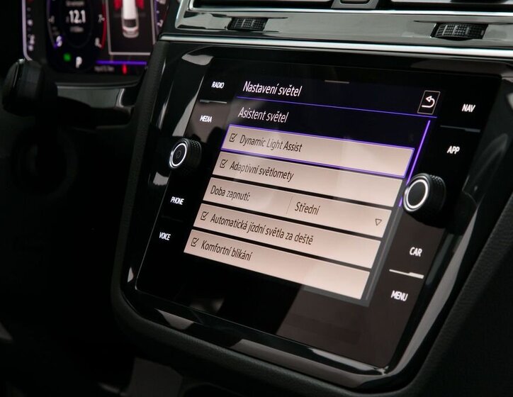 Volkswagen Tiguan SUV 2,0 l 235 kw