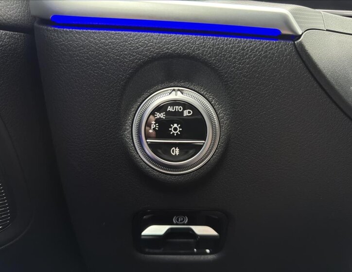 Mercedes-Benz Třídy C Sedan / Limuzína 2,0 l 145 kw