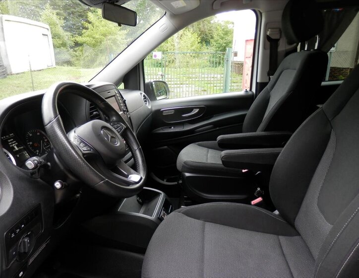 Mercedes-Benz Vito 18