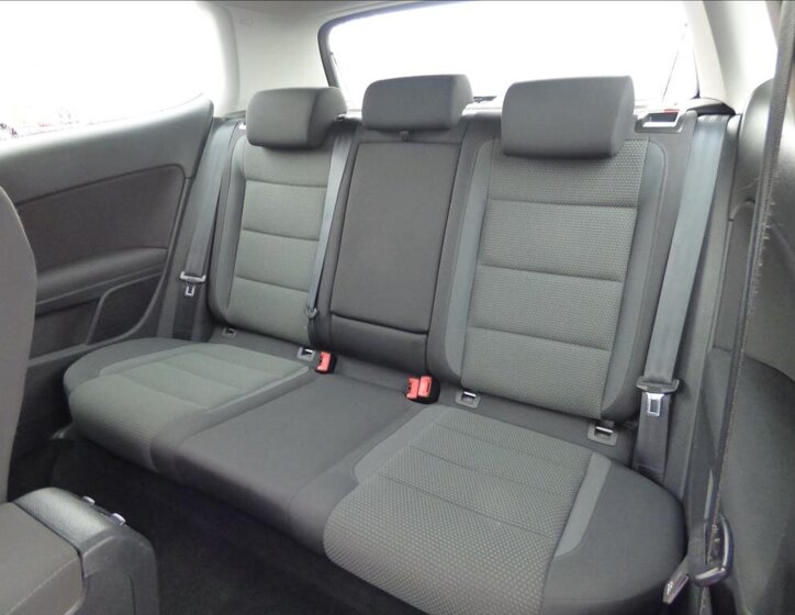 Volkswagen Golf Hatchback 1,4 l 59 kw