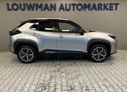 Toyota Yaris Cross 17