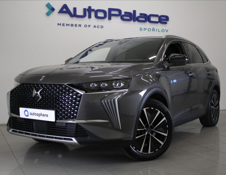 DS Automobiles DS7 Crossback SUV / Terénní 1,6 l 221 kw