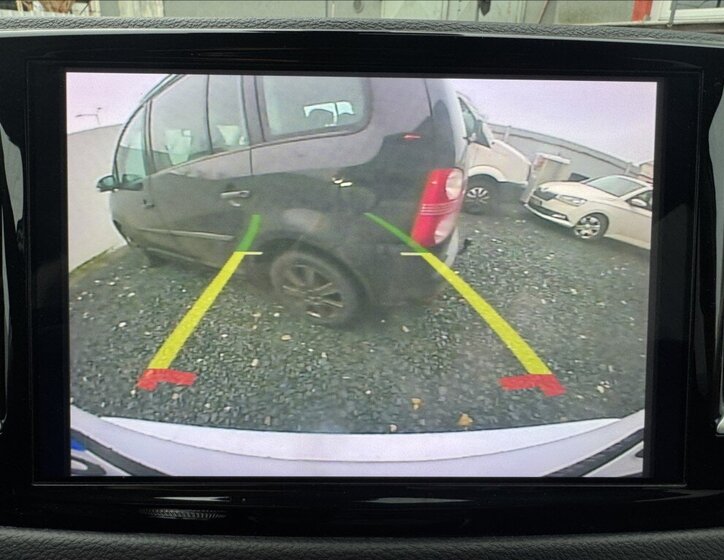 Chrysler Pacifica 46