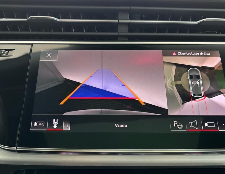 Audi Q8 SUV / Terénní 3,0 l 250 kw