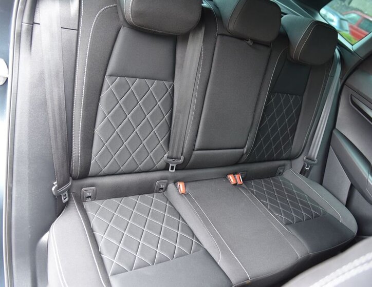 Škoda Karoq SUV / Terénní 1,5 l 110 kw