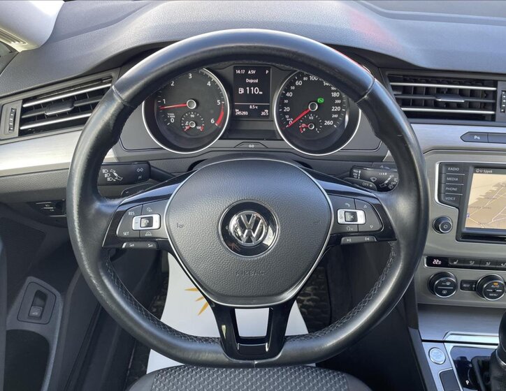 Volkswagen Passat Kombi 2,0 l 110 kw