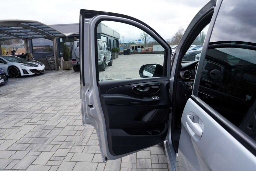 Mercedes-Benz Třídy V MPV 2,0 l 176 kw